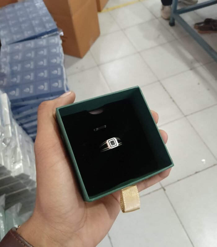 Modern Square Center Ring